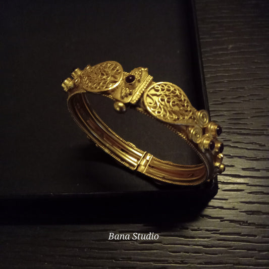 Bracelet Gold plated. Bana Studio