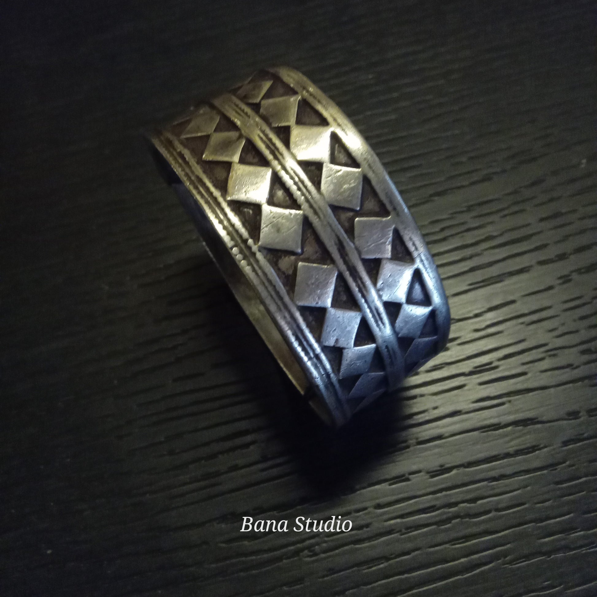 Tribal Sil Bracelet Bana Studio