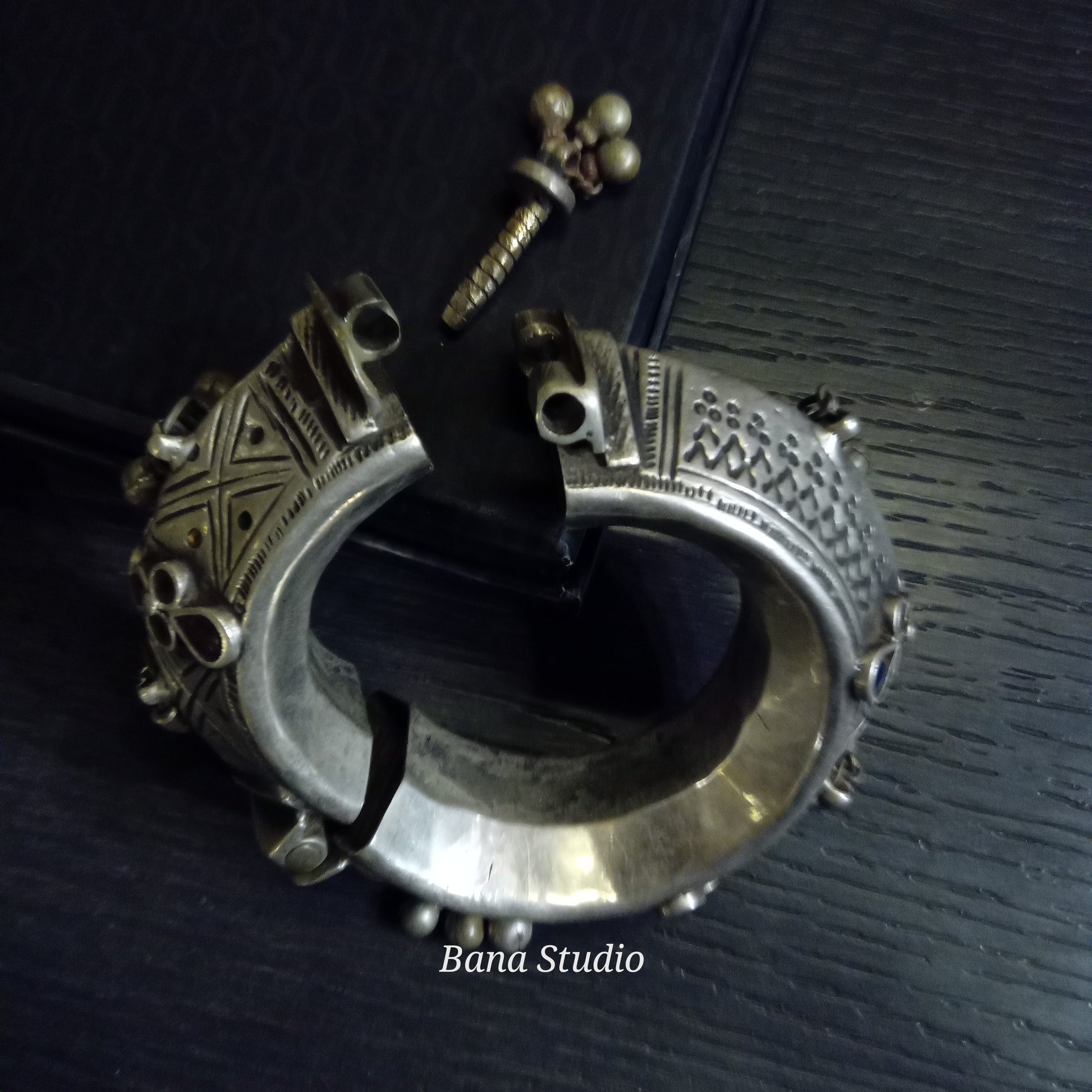 Tribal Sil Bracelet Bana Studio