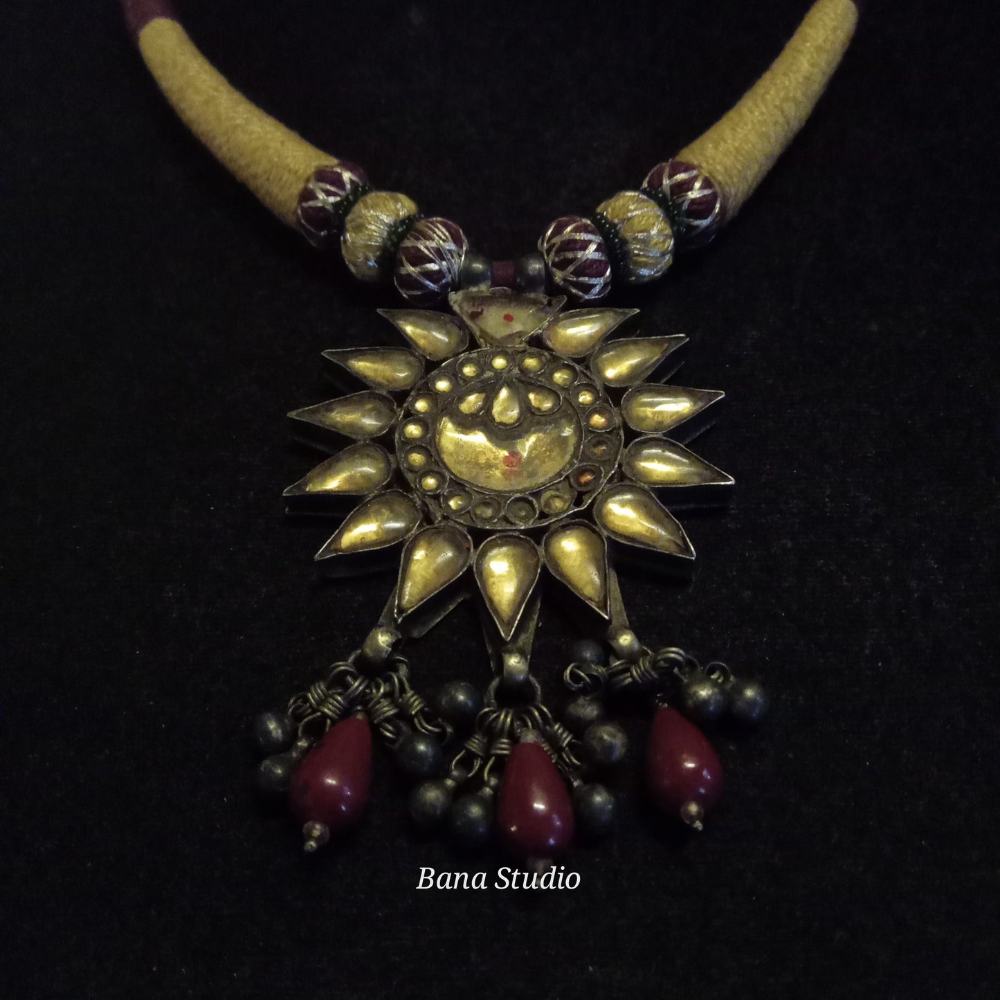 Kundan Pendant