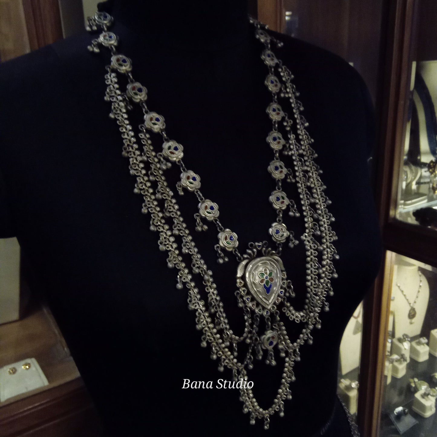 Jhalar Necklace