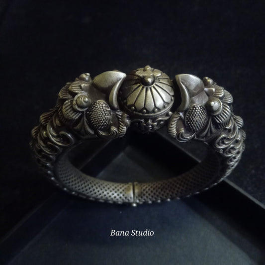 Makra head Bracelet