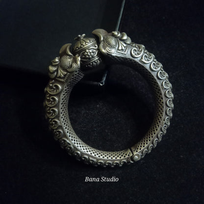 Makra head Bracelet