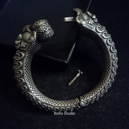 Makra head Bracelet