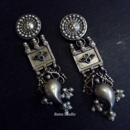 Amia Earrings