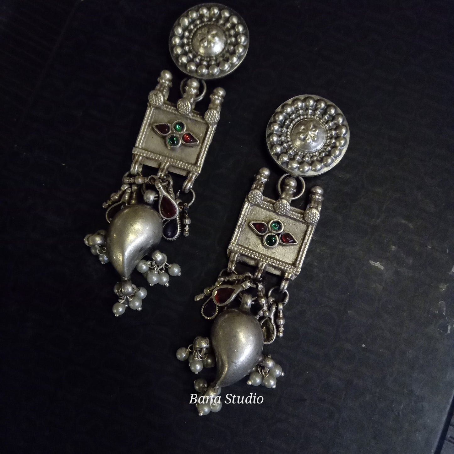 Amia Earrings