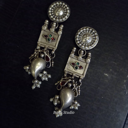Amia Earrings
