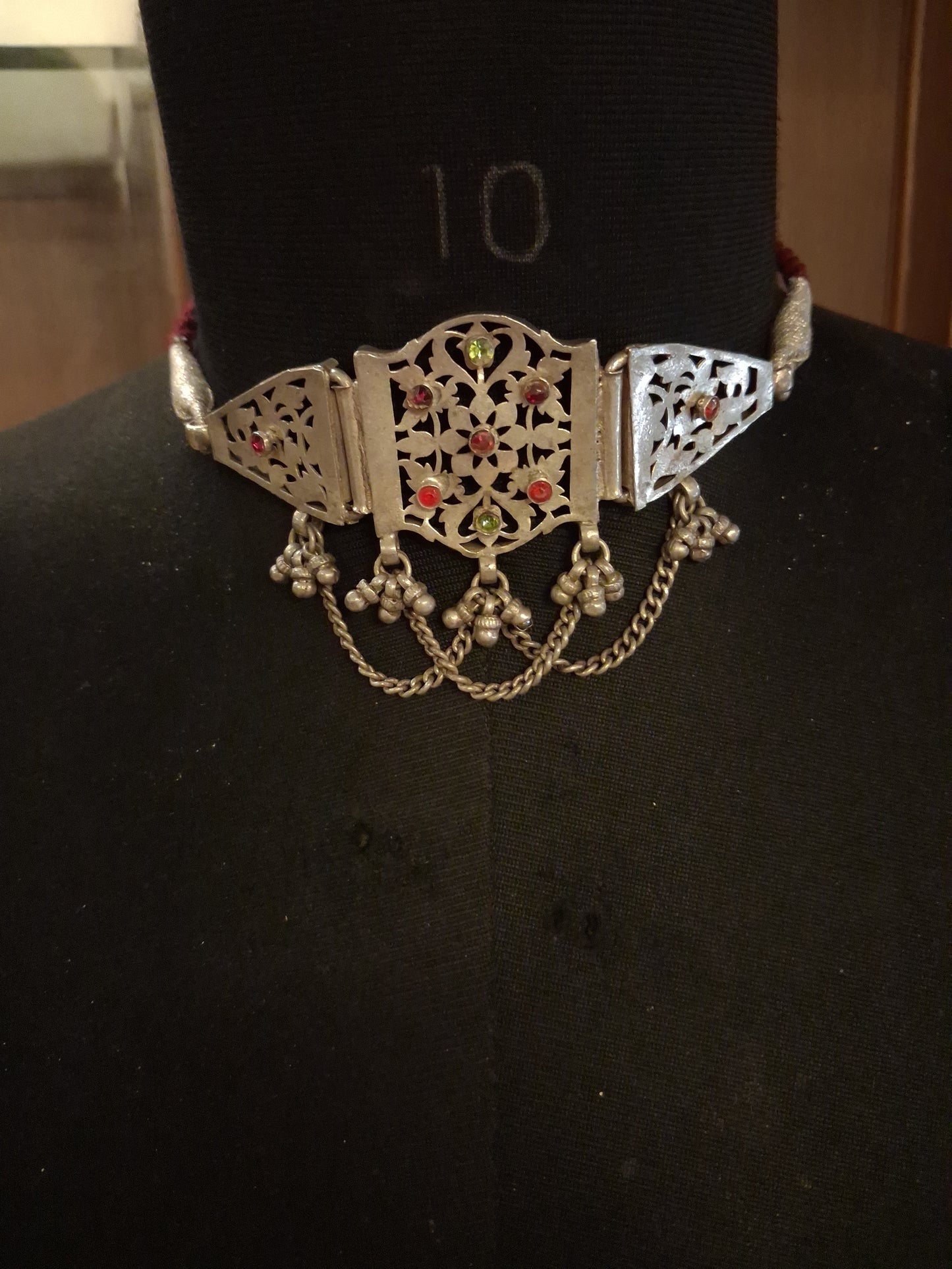 Jali Choker