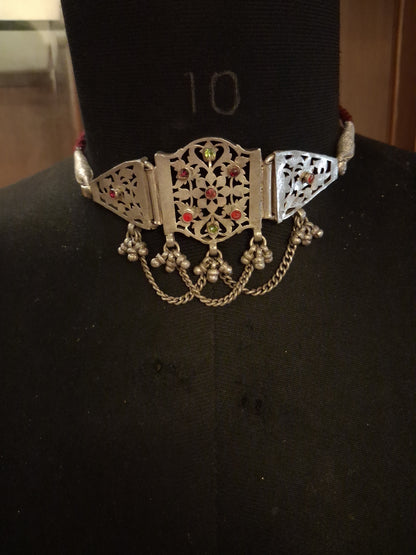 Jali Choker