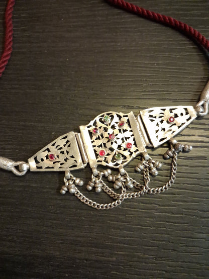 Jali Choker