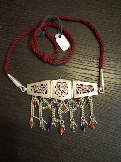 Choker cutwork.