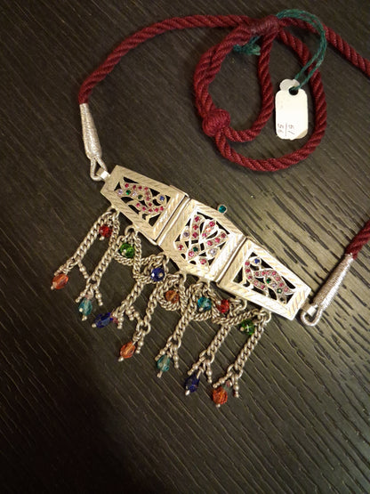 Choker cutwork.