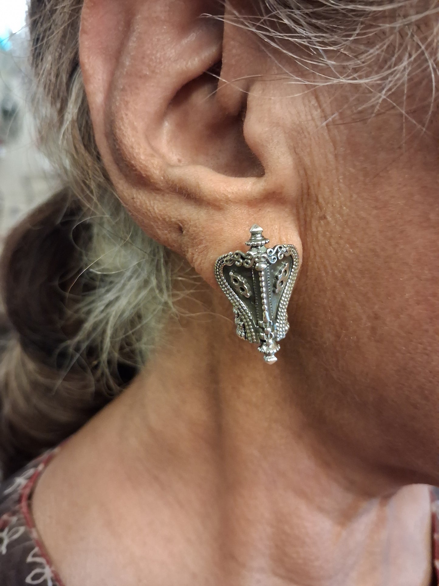 Nagavadura Earrings
