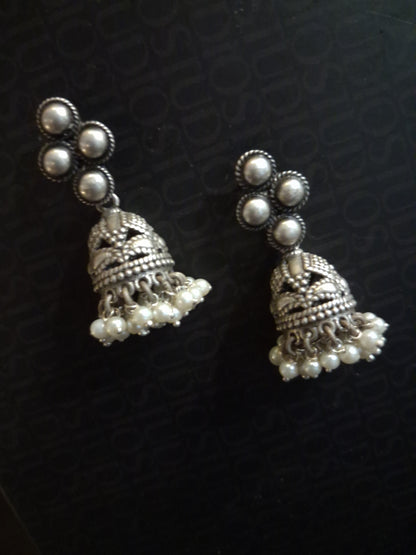 Moti Jhumki