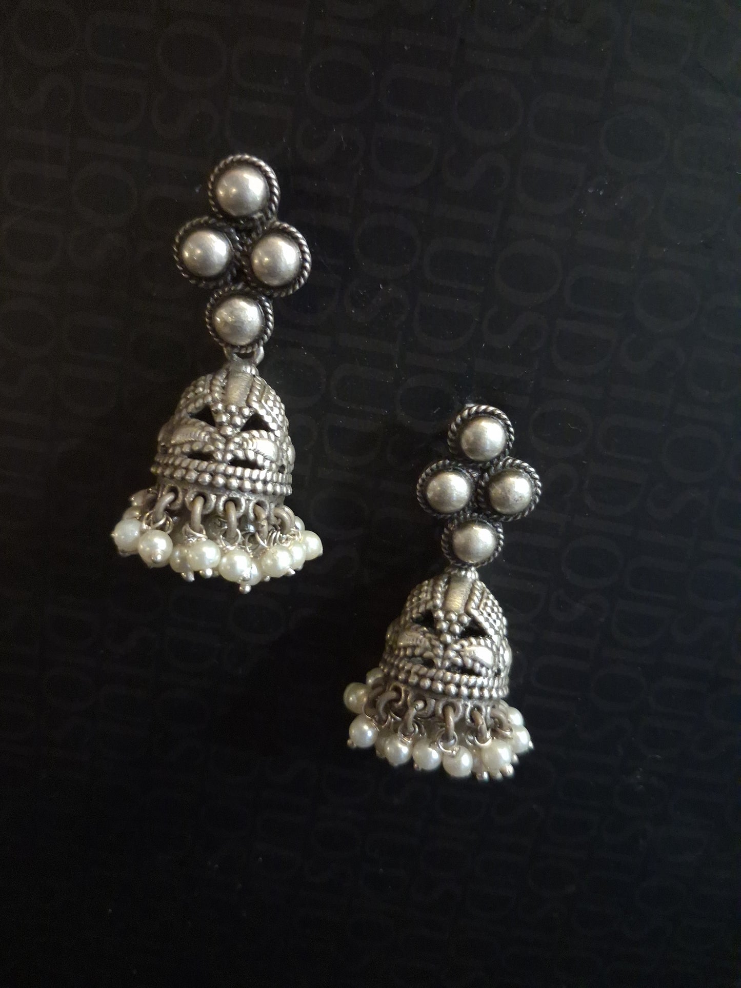 Moti Jhumki