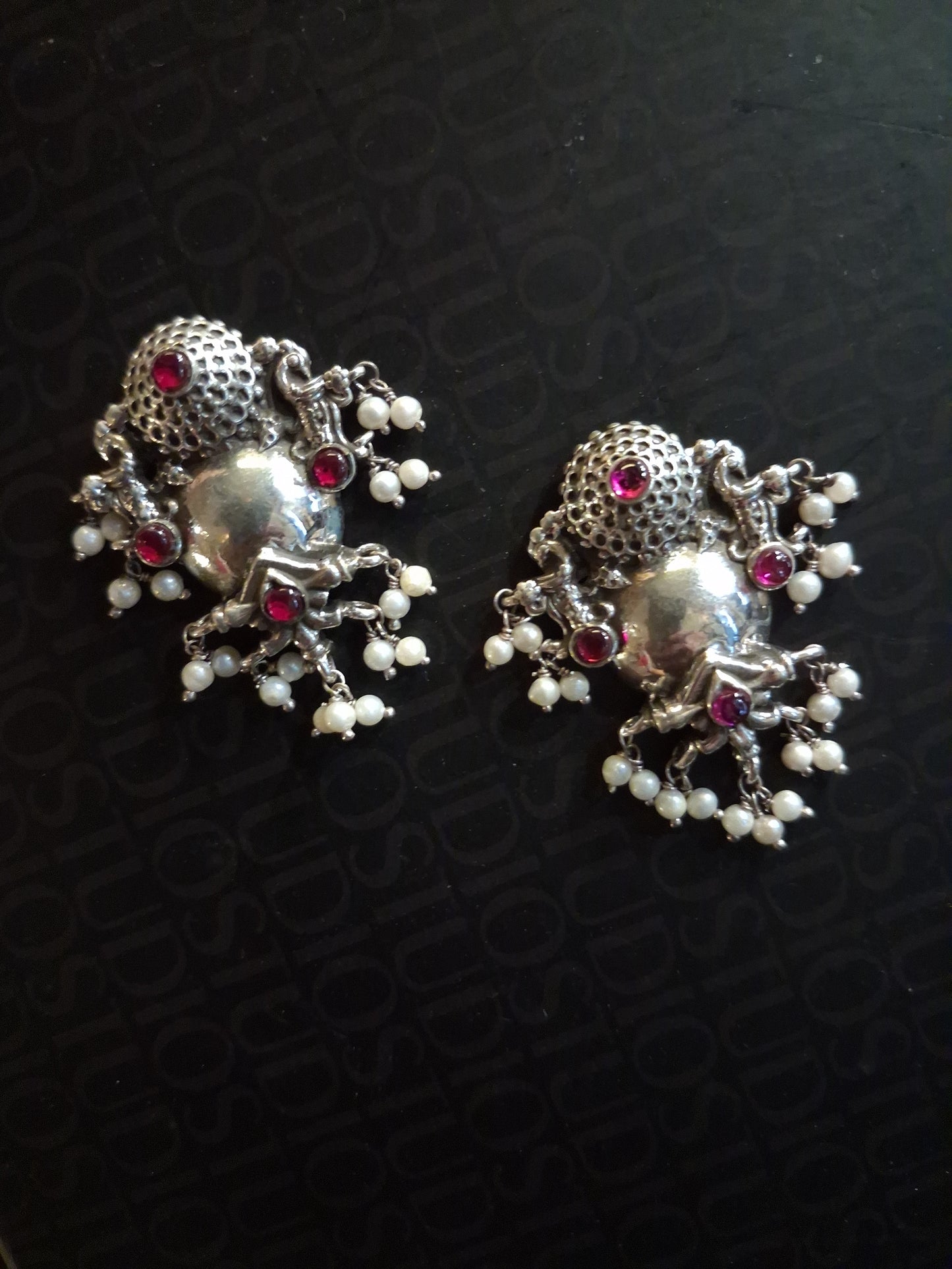 Gili Ole Earrings