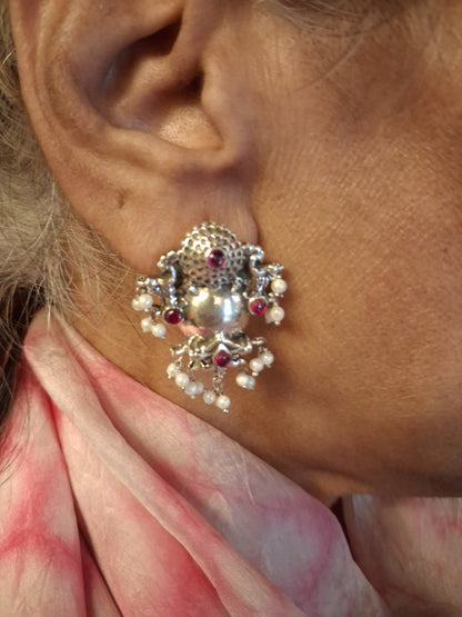Gili Ole Earrings