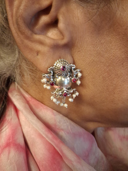 Gili Ole Earrings