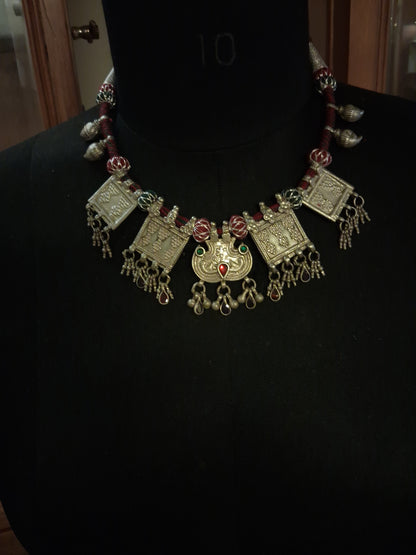 Amia Necklace