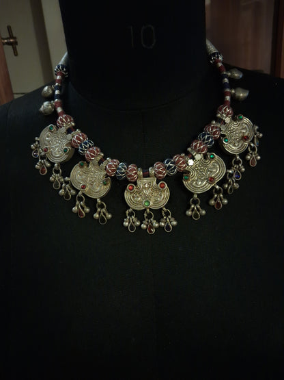 Fakta Necklace