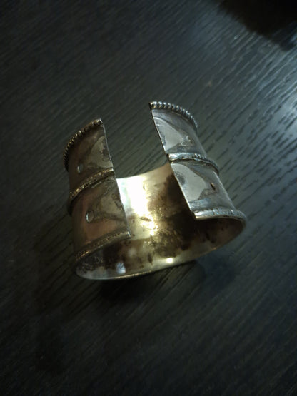 Gujarat cuff