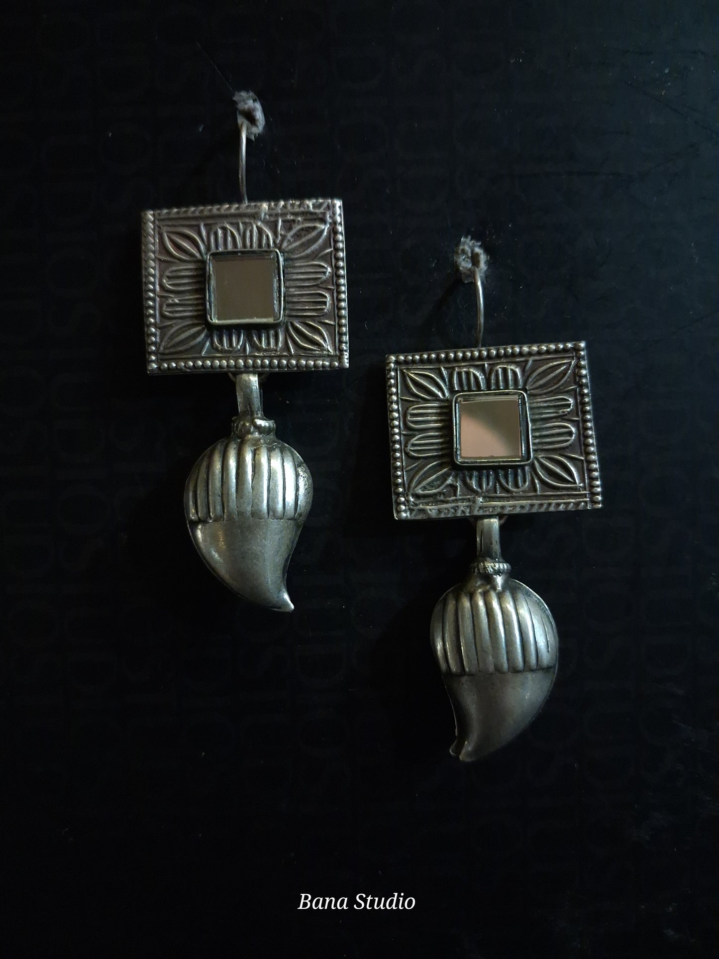 Amia Earrings