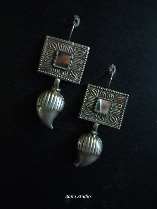Amia Earrings