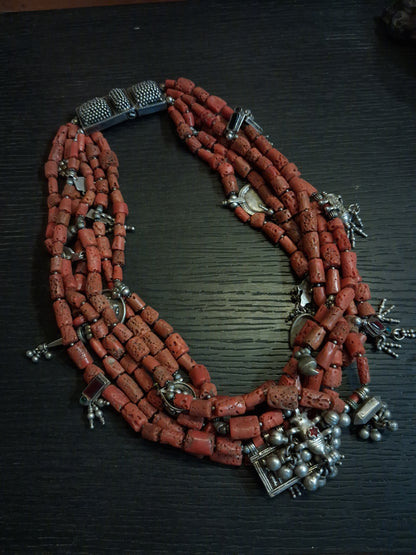 Coral Bonda Necklace
