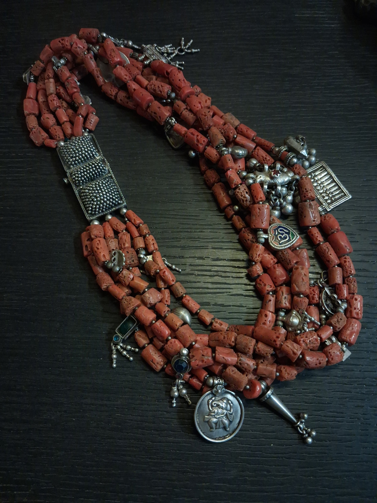 Coral Bonda Necklace