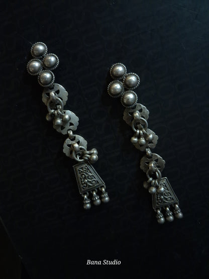 Danglers