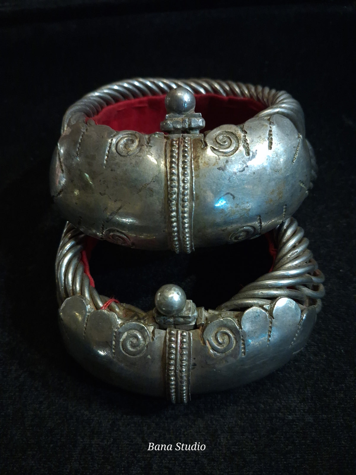 Sankhla Anklets