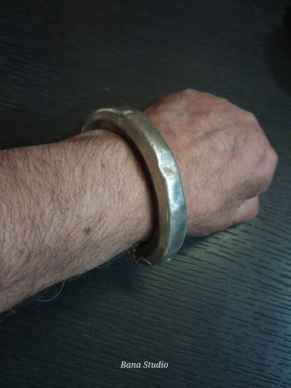 Crescent Kada