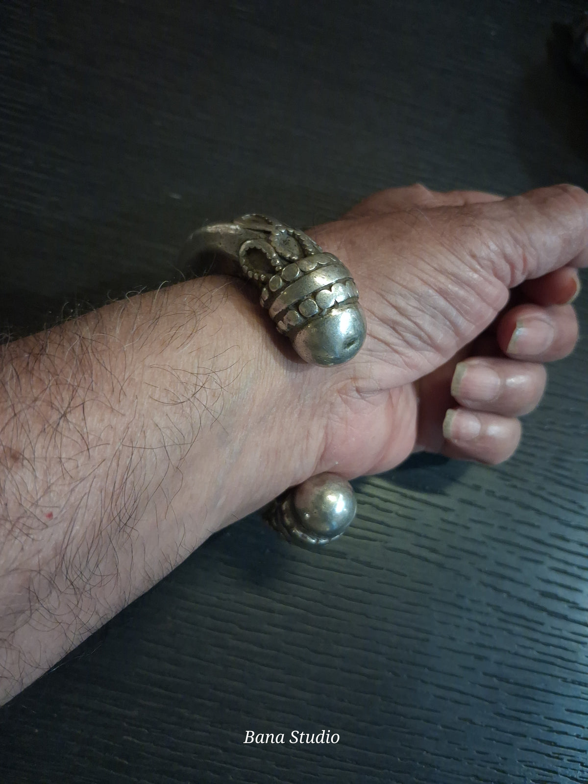 Crescent Kada