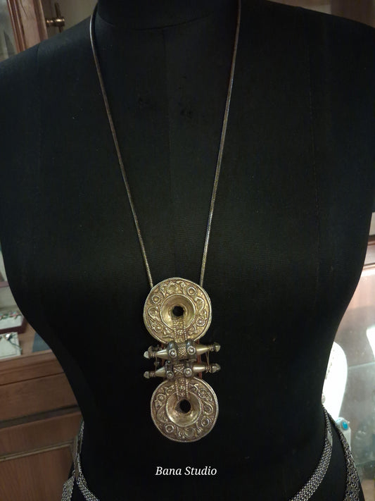 Akota Pendant