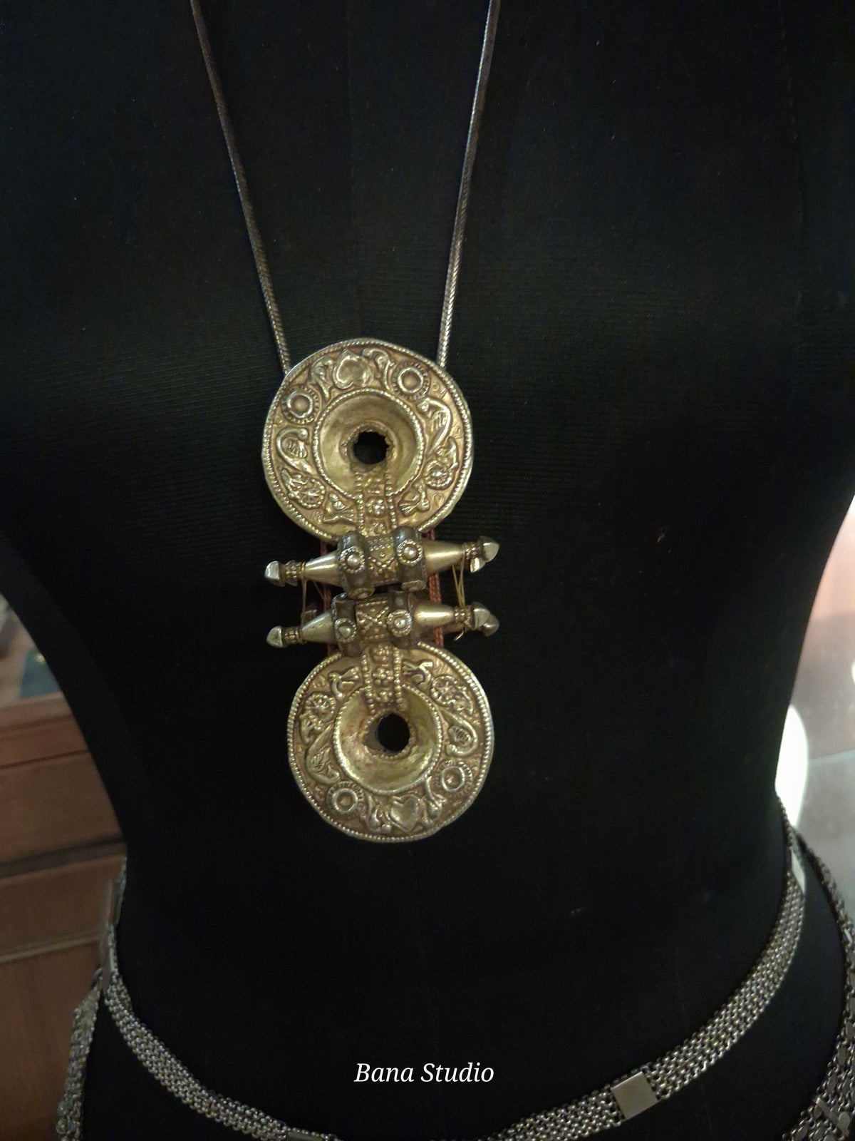 Akota Pendant