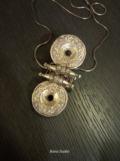 Akota Pendant