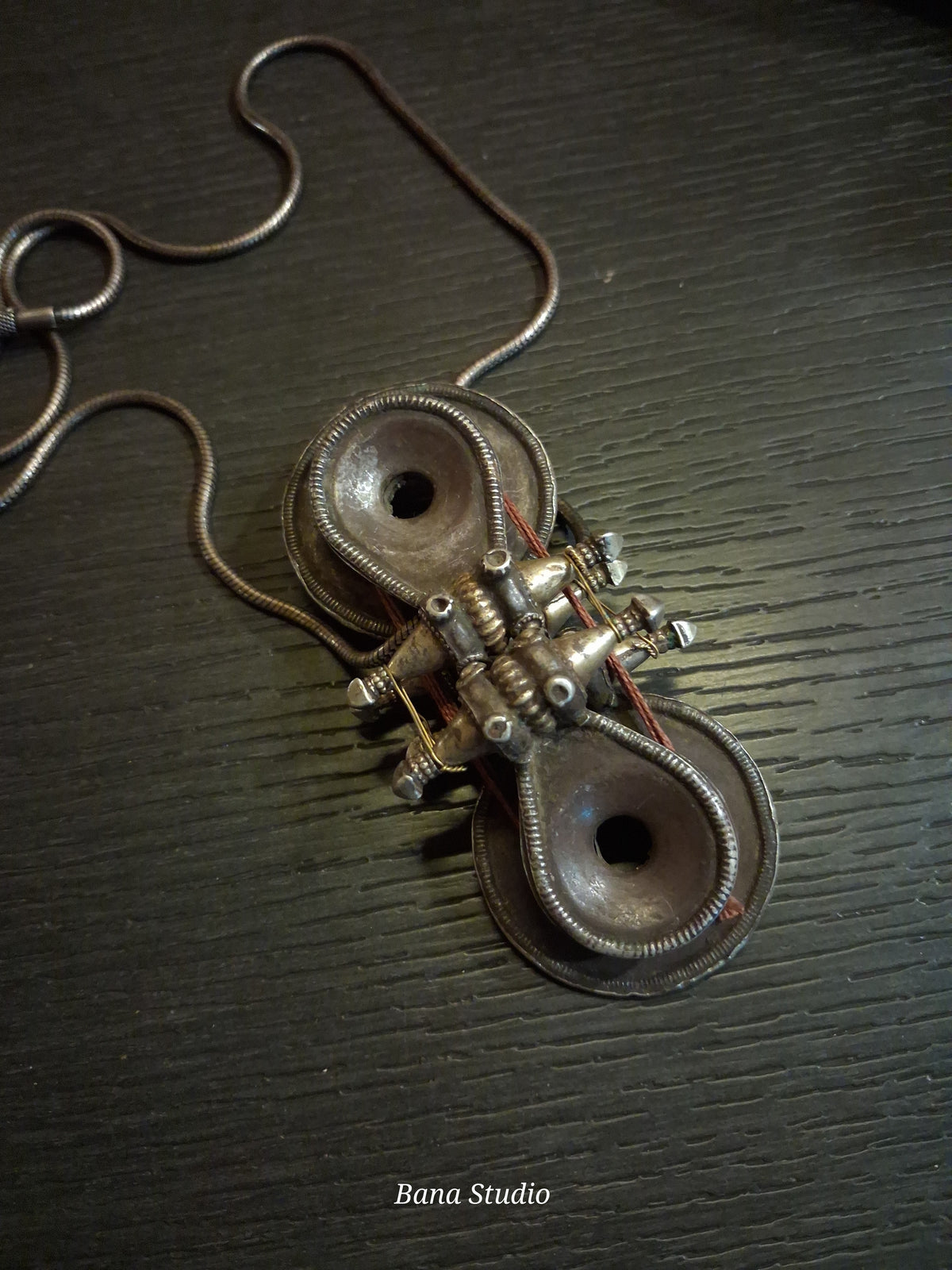Akota Pendant
