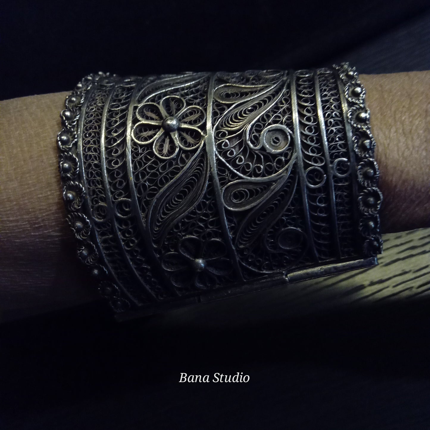 Odia Cuff