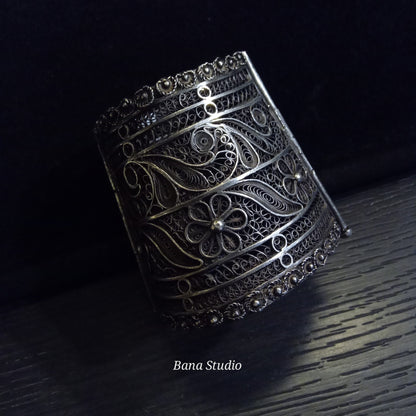 Odia Cuff