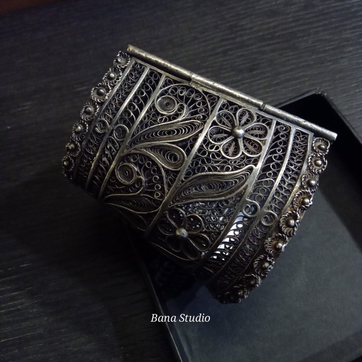 Odia Cuff