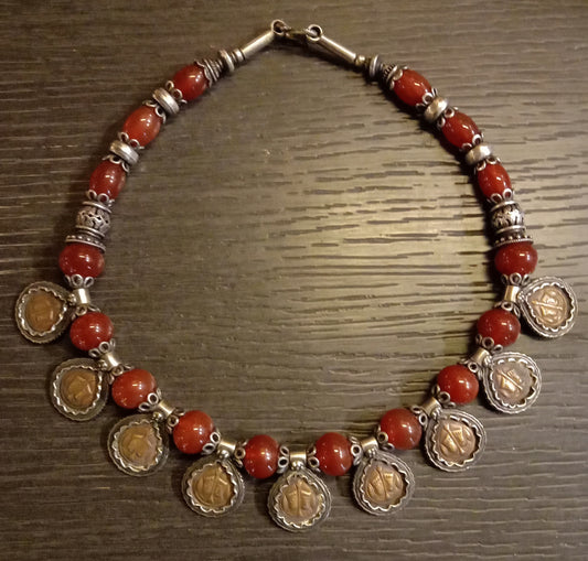 Made up Necklace Bana Studio