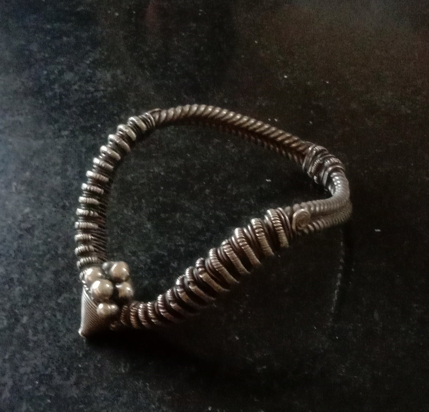 Bazuband/Armlet Bana Studio