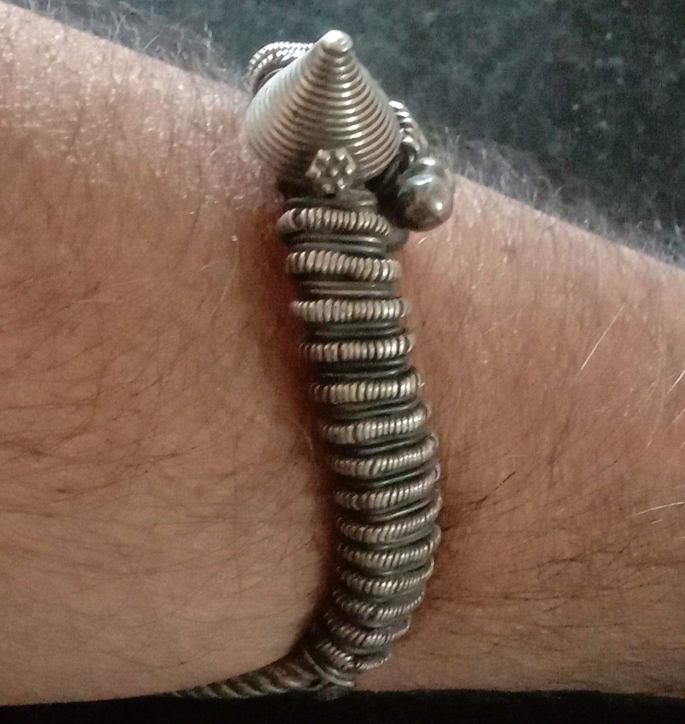 Bazuband/Armlet Bana Studio